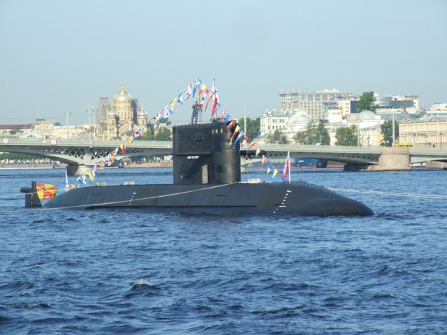 Подводная лодка "Санкт-Петербург"